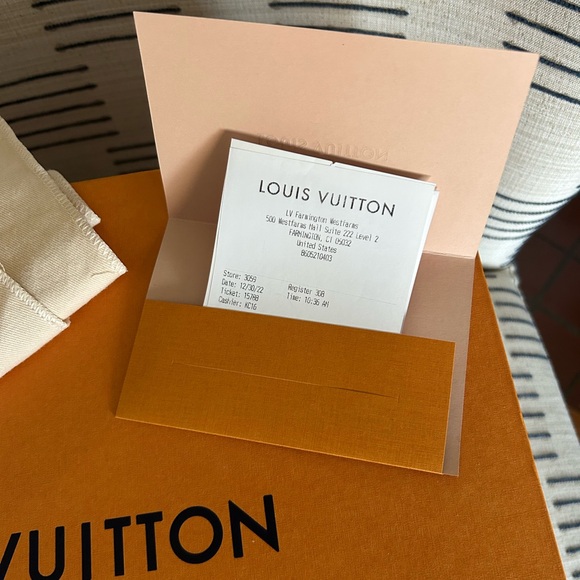 Authentic Louis Vuitton Odeon MM Damier Tote - Picture 5 of 8